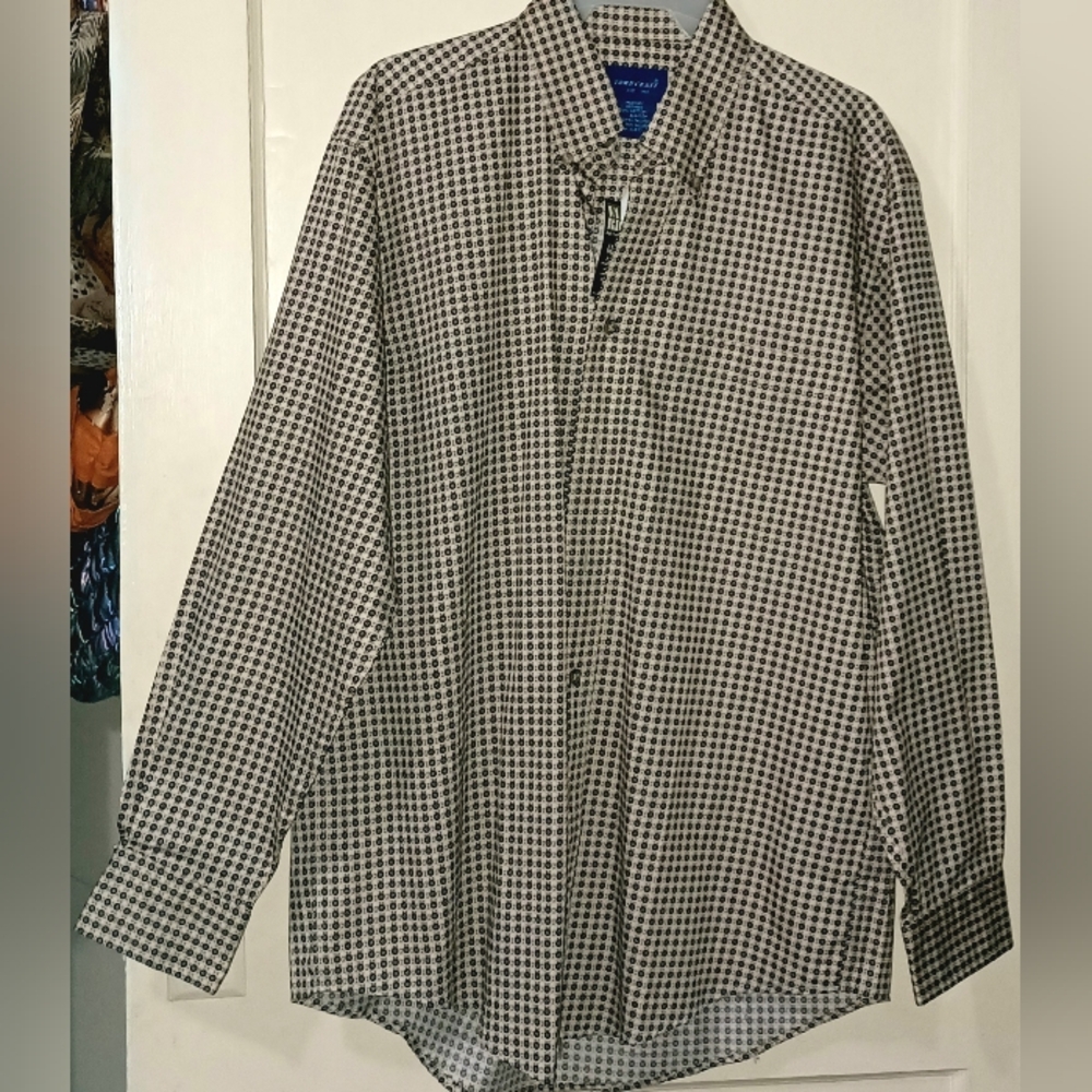 NWT Town Craft Men's Black,  Beige and White Patterned Shirt
